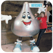 A great big Kiss at the Hershey Store